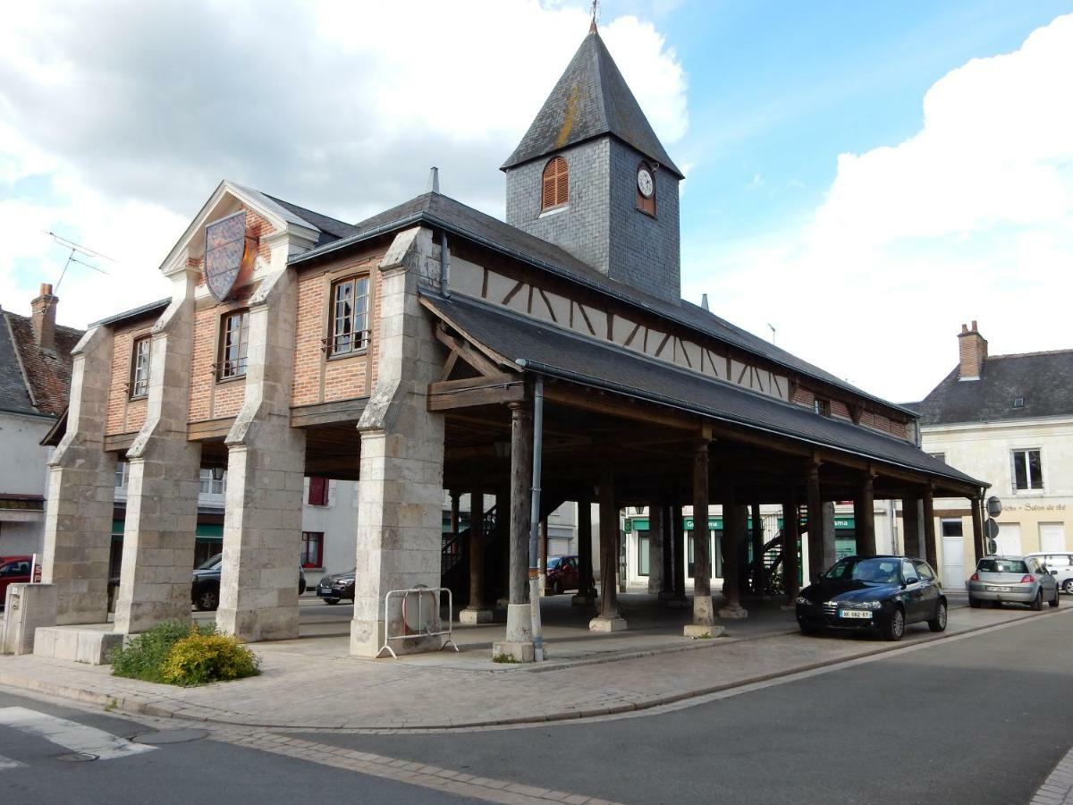 ENTRE LOIRE ET CHER Grand Gîte Côté Tilleul Tour-en-Sologne Exterior foto